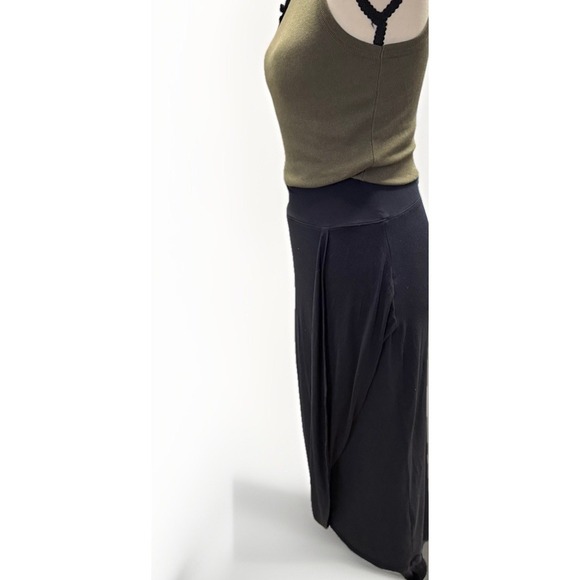 Athleta Release Midi Skirt Black Draped Wrap Athleisure Travel Womens Small - Picture 3 of 10